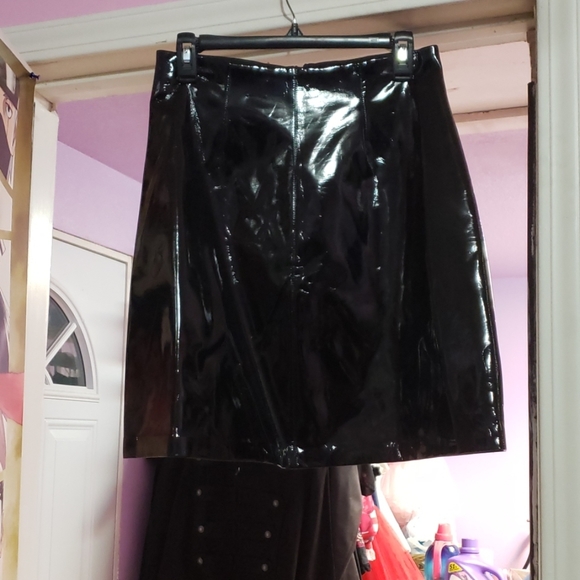 Pleather Vince Camuto Skirt - Picture 1 of 4